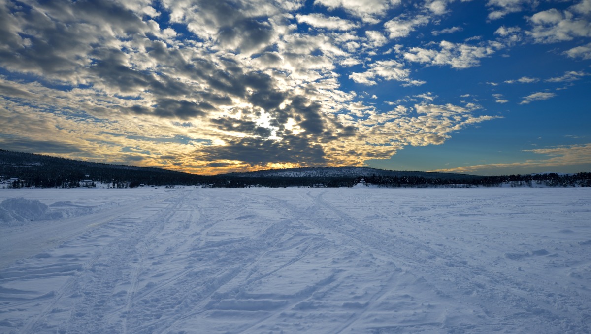 Vinterbillede fra Nord Sverige uden for Kiruna